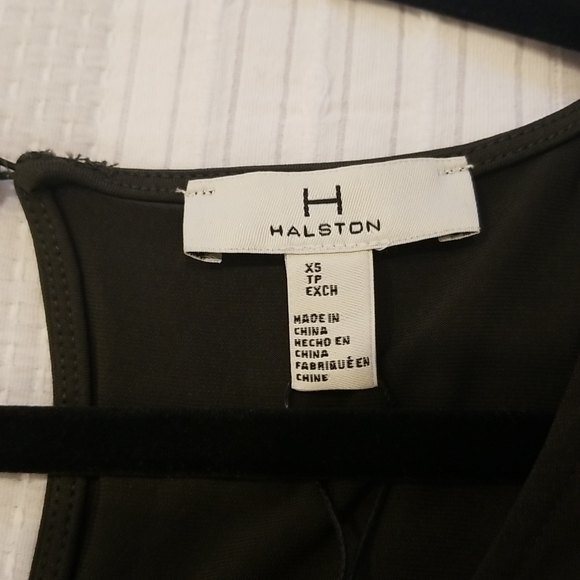 NWT H HALSTON Women's Scoop Neck Belted Jumpsuit In Deep Evergreen, size XS - Picture 3 of 13